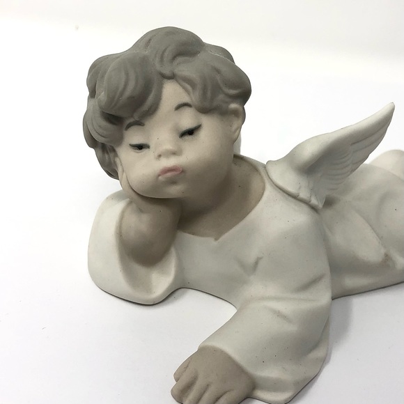 Vintage Lladro bisque porcelain boy angel lying down figurine - Picture 3 of 6